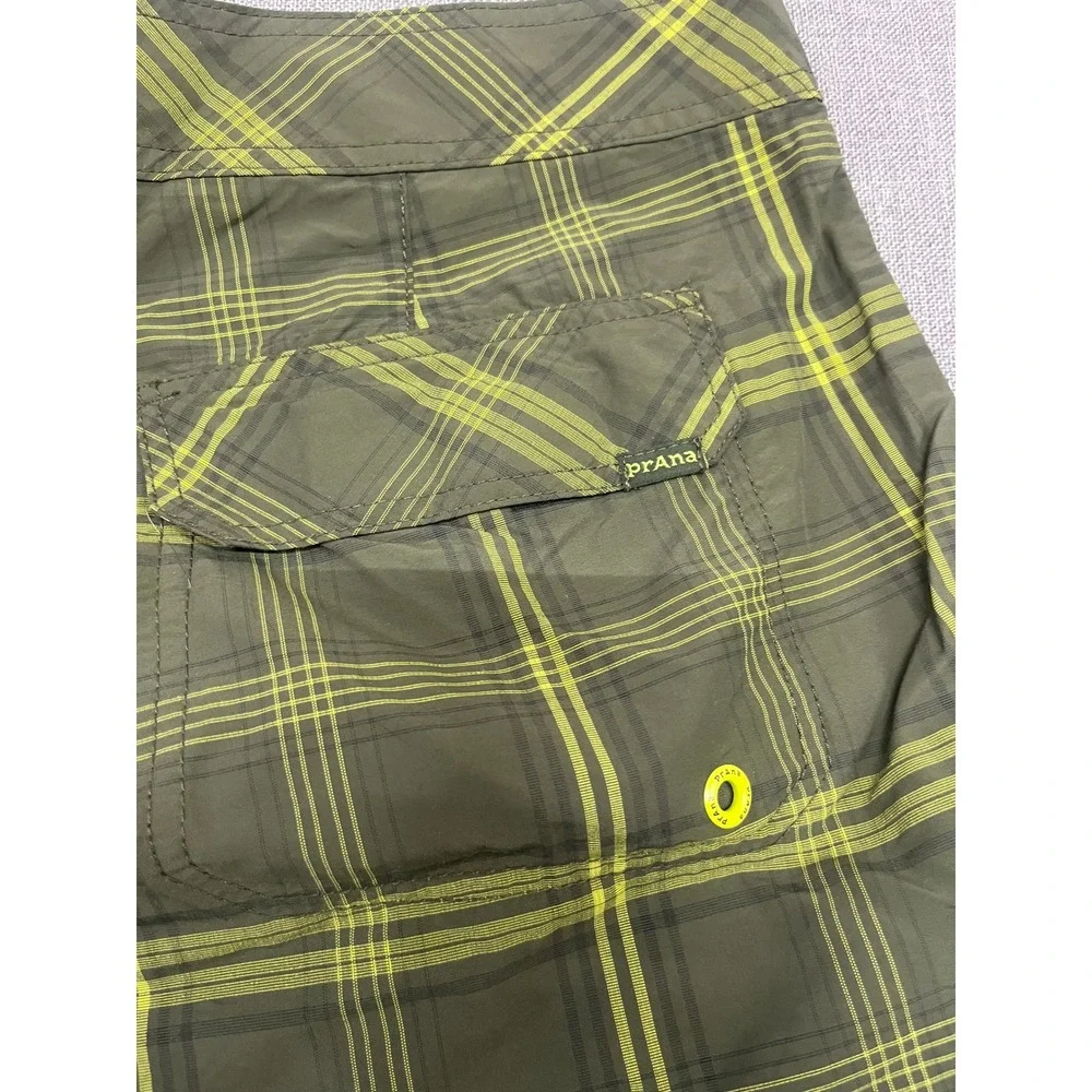 Prana Mens Board Shorts 36 Green Yellow Plaid Swim Trunks UPF 50+ RN 124977